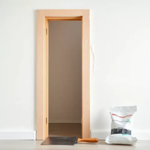 Czym obrobić drzwi po montażu