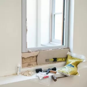 Ile kosztuje demontaż i montaż parapetów