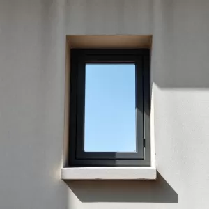 Ile luzu przy montażu okien